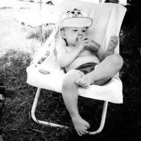 Kinderfoto: ich als Baby im Liegestuhl